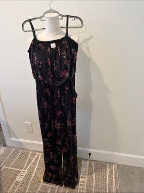 Kaileigh Floral Wide Leg Jumpsuit Black Pink Size Small Pockets
